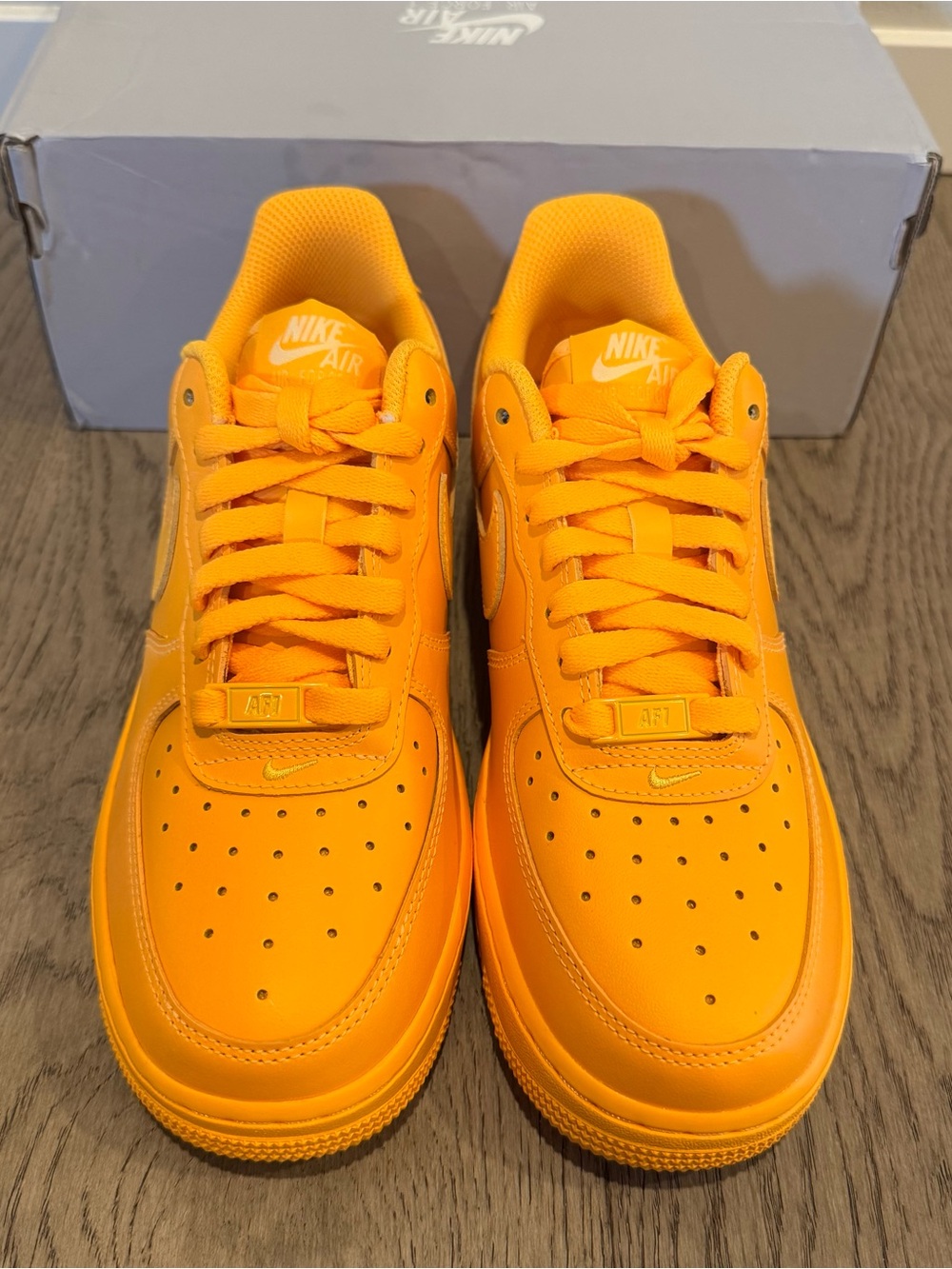 Nike Air Force 1 Laser Orange - Picture 3 of 5